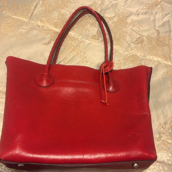 Patricia Nash Deep Red Tote Bag with Textured Material and Spacious Design - Picture 9 of 11
